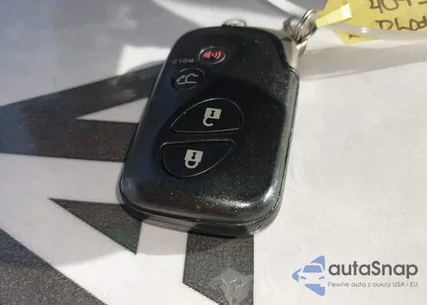 2013 Lexus Lx 570 z USA, uszkodzony, nr VIN JTJHY7AX0D4095042